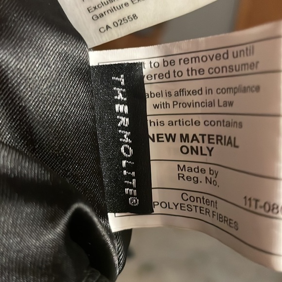 Danier woman’s premium leather jacket - Picture 3 of 5